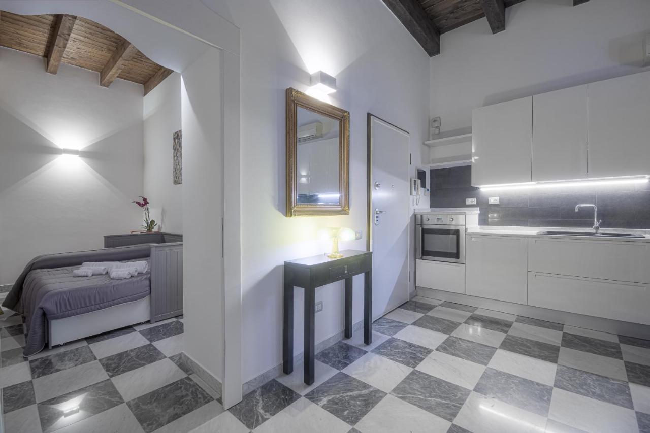 Right House - Characteristic Marina District Apartment Cagliari Exterior foto