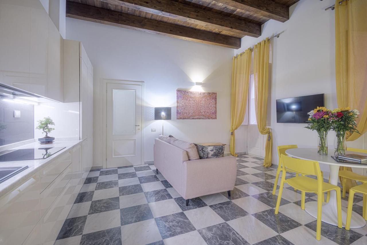 Right House - Characteristic Marina District Apartment Cagliari Exterior foto