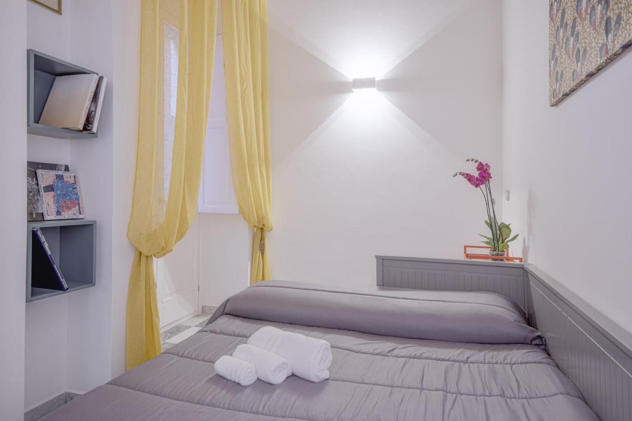 Right House - Characteristic Marina District Apartment Cagliari Exterior foto