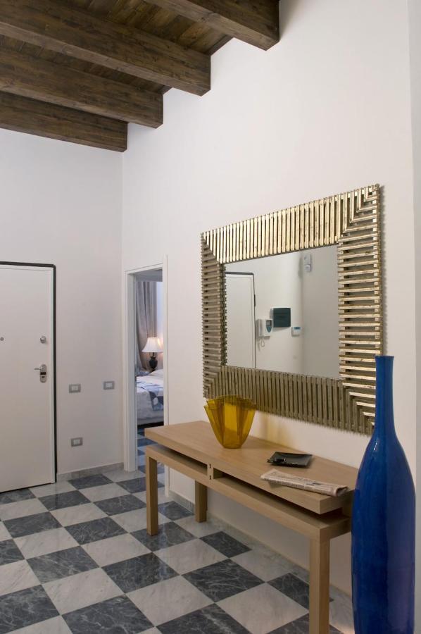 Right House - Characteristic Marina District Apartment Cagliari Exterior foto