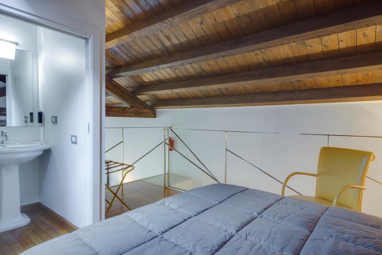 Right House - Characteristic Marina District Apartment Cagliari Exterior foto