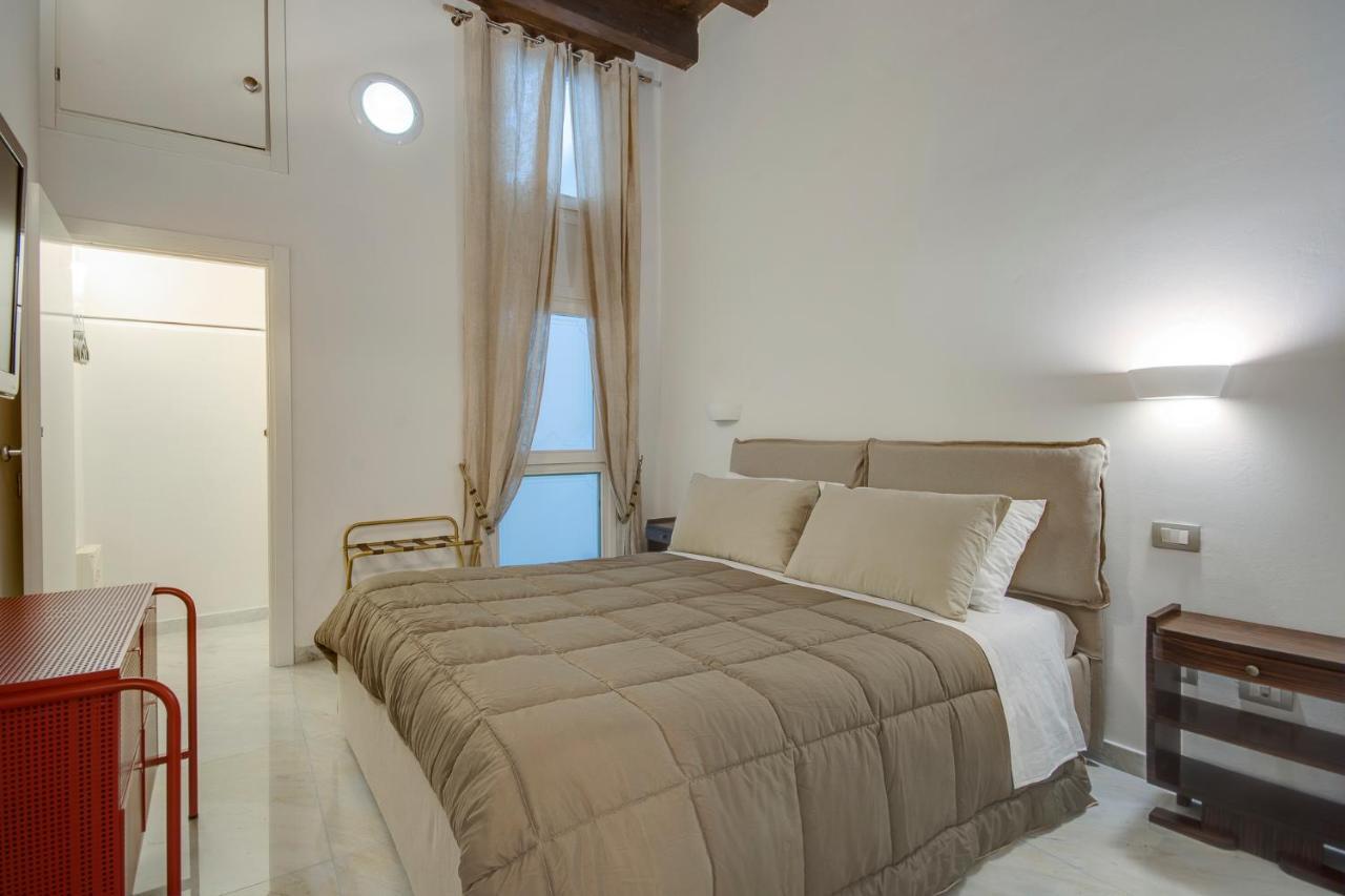 Right House - Characteristic Marina District Apartment Cagliari Exterior foto